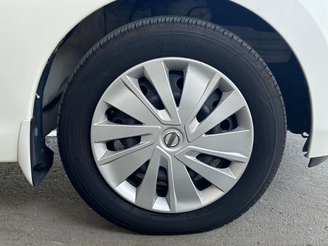 デイズ Ｘ　１年保証付　純正ナビ　ＴＶ　スマートキー　プッシュスタート　電動格納ミラー　ヘッドライトレベライザー　オートエアコン　ベンチシート（42枚目）