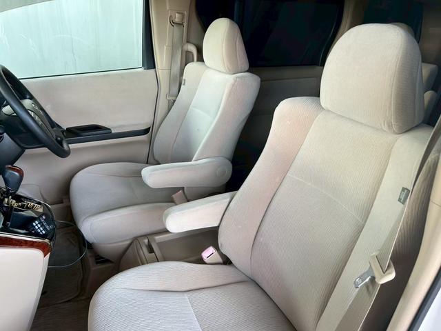 アルファード ２４０Ｓ　リミテッド　１年保証付　両側パワスラ　ＥＴＣ　ドラレコ　リアＴＶ　メモリーナビ　スマートキー　プッシュスタート　オートエアコン　Ｂｌｕｅｔｏｏｔｈ接続　電動格納ミラー　パワーウインドウ（9枚目）