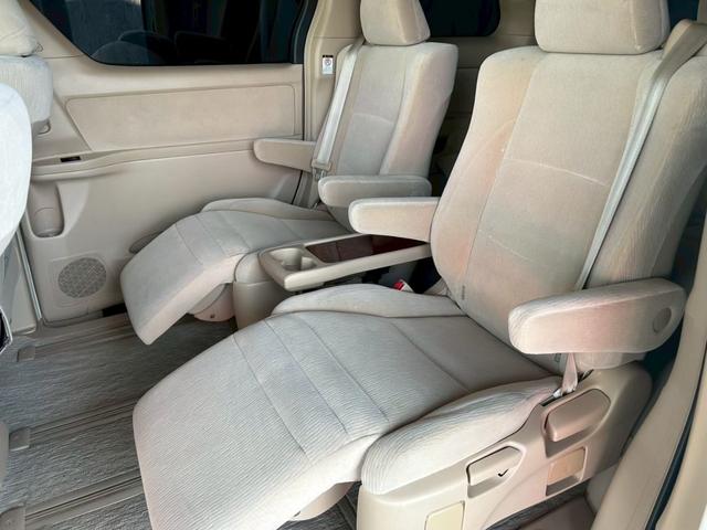 アルファード ２４０Ｓ　リミテッド　１年保証付　両側パワスラ　ＥＴＣ　ドラレコ　リアＴＶ　メモリーナビ　スマートキー　プッシュスタート　オートエアコン　Ｂｌｕｅｔｏｏｔｈ接続　電動格納ミラー　パワーウインドウ（12枚目）