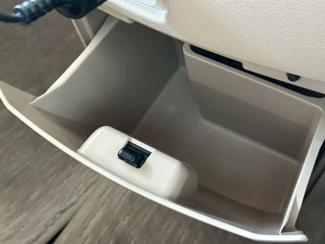 アルファード ２４０Ｓ　リミテッド　１年保証付　両側パワスラ　ＥＴＣ　ドラレコ　リアＴＶ　メモリーナビ　スマートキー　プッシュスタート　オートエアコン　Ｂｌｕｅｔｏｏｔｈ接続　電動格納ミラー　パワーウインドウ（35枚目）