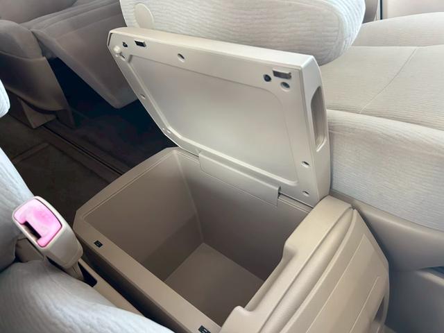 アルファード ２４０Ｓ　リミテッド　１年保証付　両側パワスラ　ＥＴＣ　ドラレコ　リアＴＶ　メモリーナビ　スマートキー　プッシュスタート　オートエアコン　Ｂｌｕｅｔｏｏｔｈ接続　電動格納ミラー　パワーウインドウ（38枚目）