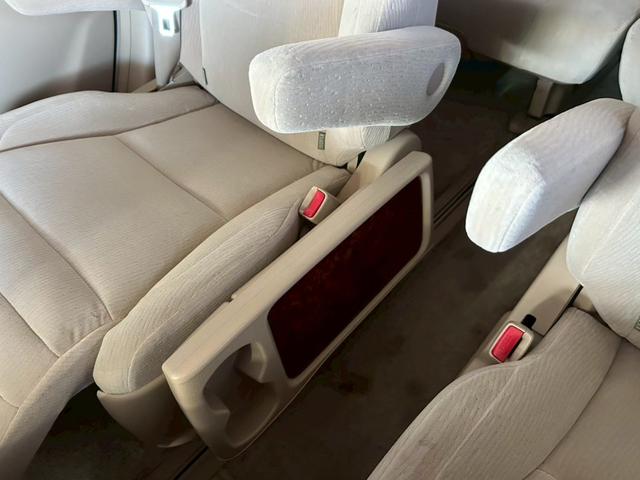 アルファード ２４０Ｓ　リミテッド　１年保証付　両側パワスラ　ＥＴＣ　ドラレコ　リアＴＶ　メモリーナビ　スマートキー　プッシュスタート　オートエアコン　Ｂｌｕｅｔｏｏｔｈ接続　電動格納ミラー　パワーウインドウ（52枚目）