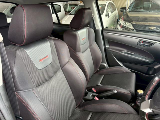 スイフトスポーツ ベースグレード　ＭＳＥカーボンＧＴウイング　ＭＳＥマッドフラップ　社外ナビ　ＥＴＣ　６ＭＴ　社外ホイール（16枚目）