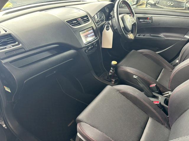 スイフトスポーツ ベースグレード　ＭＳＥカーボンＧＴウイング　ＭＳＥマッドフラップ　社外ナビ　ＥＴＣ　６ＭＴ　社外ホイール（17枚目）