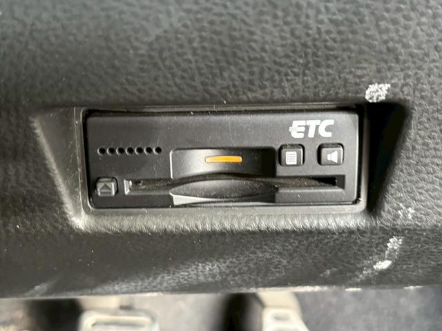 スイフトスポーツ ベースグレード　ＭＳＥカーボンＧＴウイング　ＭＳＥマッドフラップ　社外ナビ　ＥＴＣ　６ＭＴ　社外ホイール（30枚目）