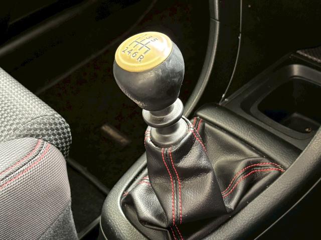 スイフトスポーツ ベースグレード　ＭＳＥカーボンＧＴウイング　ＭＳＥマッドフラップ　社外ナビ　ＥＴＣ　６ＭＴ　社外ホイール（40枚目）