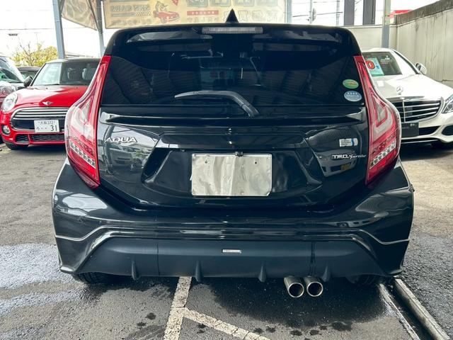 アクア Ｇ　１年保証　ＴＲＤ製フロントリアサイドシフトノブ／社外マフラー／ＷＯＲＫエモーション１７ＡＷ／社外キャリパー（4枚目）