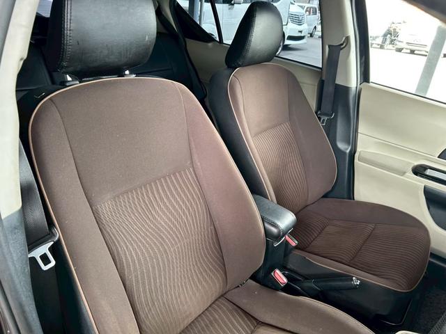 アクア Ｇ　１年保証　ＴＲＤ製フロントリアサイドシフトノブ／社外マフラー／ＷＯＲＫエモーション１７ＡＷ／社外キャリパー（7枚目）