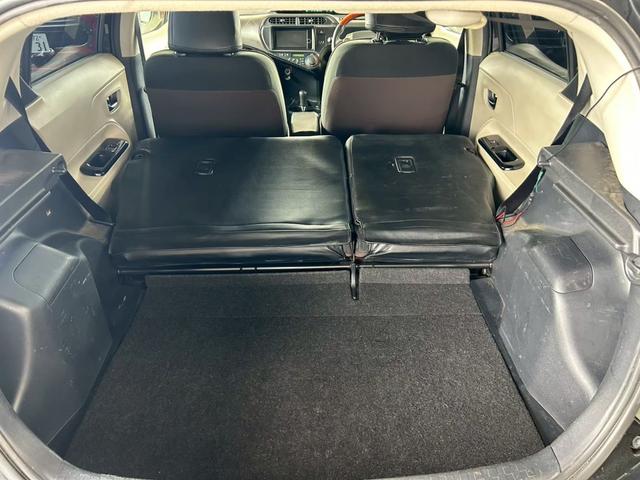 アクア Ｇ　１年保証　ＴＲＤ製フロントリアサイドシフトノブ／社外マフラー／ＷＯＲＫエモーション１７ＡＷ／社外キャリパー（15枚目）