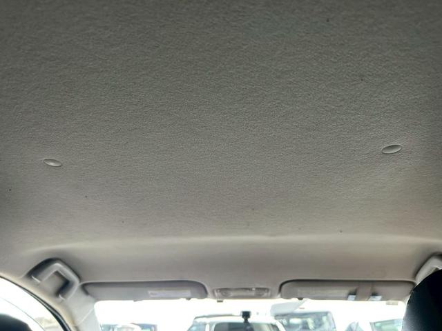 アクア Ｇ　１年保証　ＴＲＤ製フロントリアサイドシフトノブ／社外マフラー／ＷＯＲＫエモーション１７ＡＷ／社外キャリパー（19枚目）