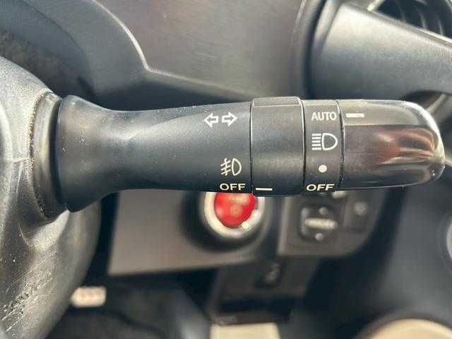 アクア Ｇ　１年保証　ＴＲＤ製フロントリアサイドシフトノブ／社外マフラー／ＷＯＲＫエモーション１７ＡＷ／社外キャリパー（21枚目）