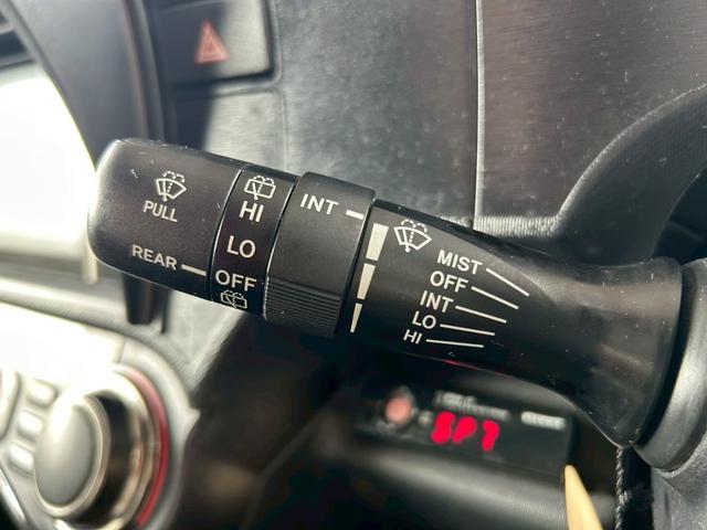 アクア Ｇ　１年保証　ＴＲＤ製フロントリアサイドシフトノブ／社外マフラー／ＷＯＲＫエモーション１７ＡＷ／社外キャリパー（24枚目）