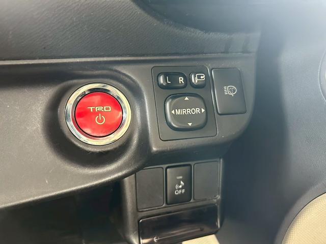 アクア Ｇ　１年保証　ＴＲＤ製フロントリアサイドシフトノブ／社外マフラー／ＷＯＲＫエモーション１７ＡＷ／社外キャリパー（26枚目）