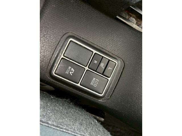 アクア Ｇ　１年保証　ＴＲＤ製フロントリアサイドシフトノブ／社外マフラー／ＷＯＲＫエモーション１７ＡＷ／社外キャリパー（31枚目）