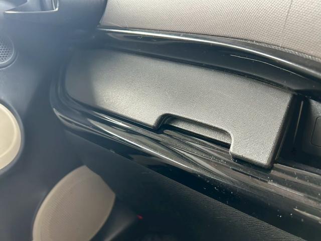 アクア Ｇ　１年保証　ＴＲＤ製フロントリアサイドシフトノブ／社外マフラー／ＷＯＲＫエモーション１７ＡＷ／社外キャリパー（34枚目）