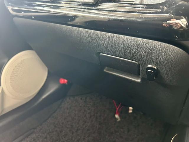 アクア Ｇ　１年保証　ＴＲＤ製フロントリアサイドシフトノブ／社外マフラー／ＷＯＲＫエモーション１７ＡＷ／社外キャリパー（37枚目）