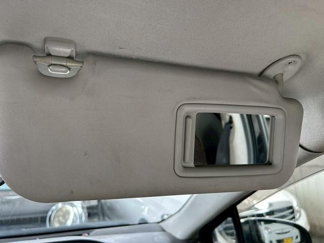 アクア Ｇ　１年保証　ＴＲＤ製フロントリアサイドシフトノブ／社外マフラー／ＷＯＲＫエモーション１７ＡＷ／社外キャリパー（38枚目）