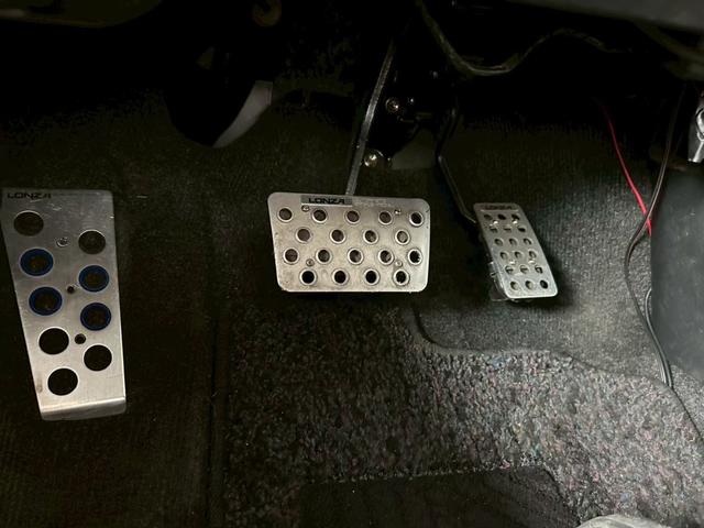 アクア Ｇ　１年保証　ＴＲＤ製フロントリアサイドシフトノブ／社外マフラー／ＷＯＲＫエモーション１７ＡＷ／社外キャリパー（48枚目）