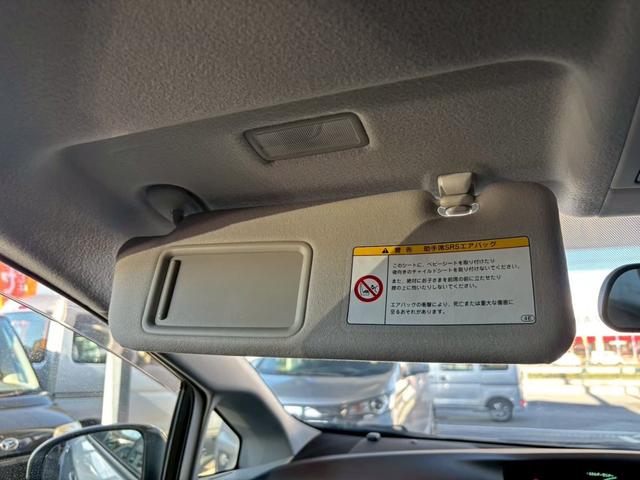 プリウス Ｓツーリングセレクション　１年保証付き　ナビ　ＴＶ　ＥＴＣ　スマートキー　オートライト　プッシュスタート　純正アルミホイール　電動格納ミラー　オートエアコン　パワーウインドウ（20枚目）