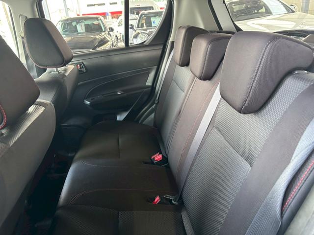 スイフトスポーツ ベースグレード　６ＭＴ　社外ナビ　ワンセグ　ＥＴＣ　プッシュスタート（20枚目）