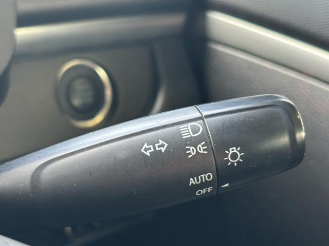 スイフトスポーツ ベースグレード　６ＭＴ　社外ナビ　ワンセグ　ＥＴＣ　プッシュスタート（28枚目）