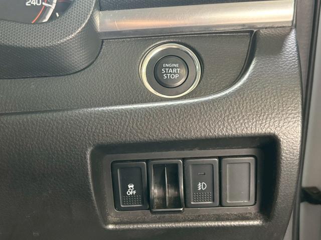 スイフトスポーツ ベースグレード　６ＭＴ　社外ナビ　ワンセグ　ＥＴＣ　プッシュスタート（31枚目）