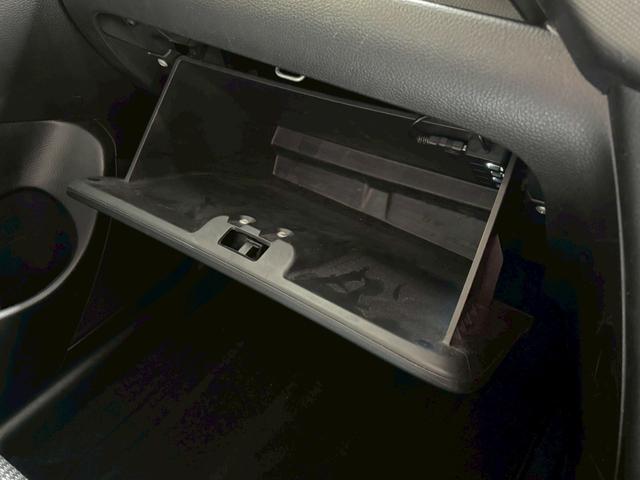 スイフトスポーツ ベースグレード　６ＭＴ　社外ナビ　ワンセグ　ＥＴＣ　プッシュスタート（38枚目）