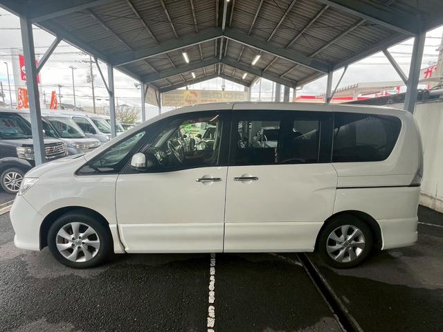 セレナ ハイウェイスター　Ｖセレクション　１年保証　後席モニター　両側電動スライドドア　純正ナビ　バックモニター　ＴＶ　ＥＴＣ　クルーズコントロール　ロールサンシェード　スマートキー　プッシュスタート　オートエアコン（8枚目）