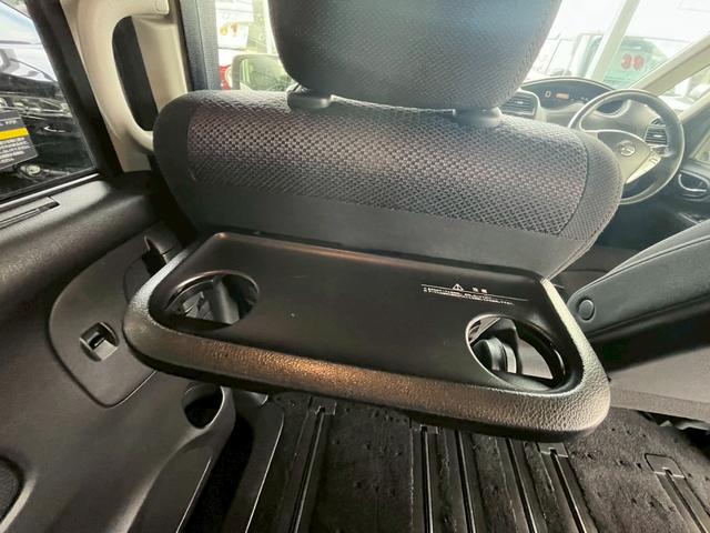 セレナ ハイウェイスター　Ｖセレクション　１年保証　後席モニター　両側電動スライドドア　純正ナビ　バックモニター　ＴＶ　ＥＴＣ　クルーズコントロール　ロールサンシェード　スマートキー　プッシュスタート　オートエアコン（39枚目）