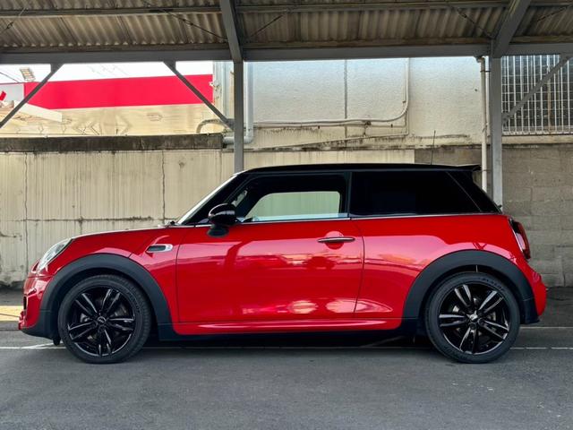 ＭＩＮＩ クーパー　保証１年付　純正ナビ　ＥＴＣ　ドラレコ　禁煙（7枚目）