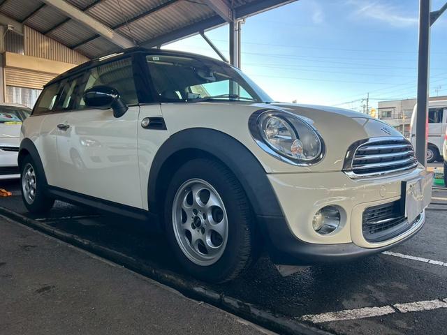 ＭＩＮＩ クーパー　クラブマン　６か月保証付き　ナビ　ＴＶ　ＥＴＣ　黒色オプション　スマートキー　ツートンカラー（2枚目）