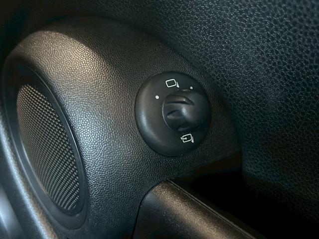 ＭＩＮＩ クーパー　クラブマン　６か月保証付き　ナビ　ＴＶ　ＥＴＣ　黒色オプション　スマートキー　ツートンカラー（25枚目）