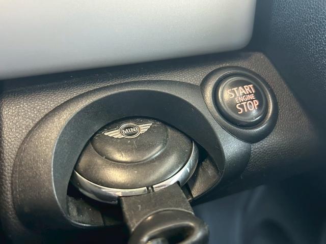ＭＩＮＩ クーパー　クラブマン　６か月保証付き　ナビ　ＴＶ　ＥＴＣ　黒色オプション　スマートキー　ツートンカラー（26枚目）