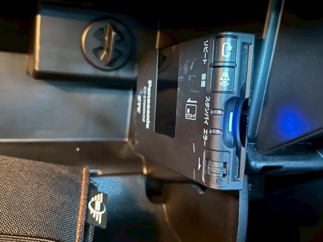 ＭＩＮＩ クーパー　クラブマン　６か月保証付き　ナビ　ＴＶ　ＥＴＣ　黒色オプション　スマートキー　ツートンカラー（29枚目）