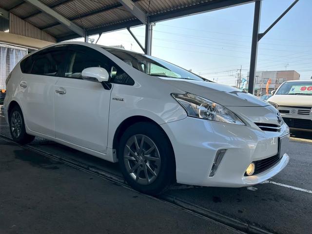 プリウスアルファ Ｓ　チューン　ブラック　１年保証付　純正ナビ　Ｂカメラ　ＴＶ　ＥＴＣ　１６ホイール　オートエアコン　スマートキー　プッシュスタート　電動格納ミラー　パワーウインドウ　ミュージックプレイヤー接続（2枚目）