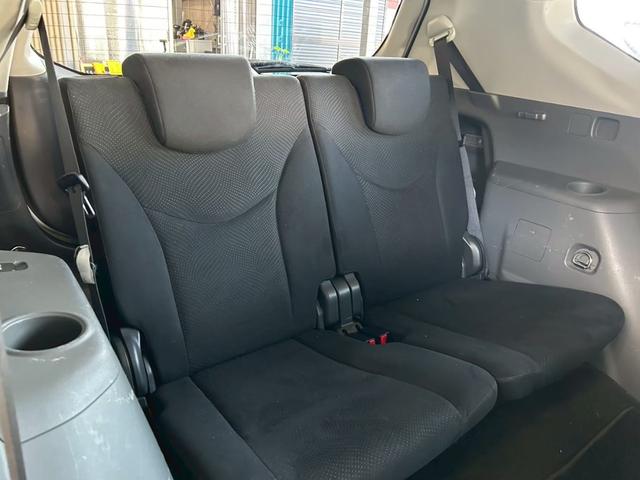 プリウスアルファ Ｓ　チューン　ブラック　１年保証付　純正ナビ　Ｂカメラ　ＴＶ　ＥＴＣ　１６ホイール　オートエアコン　スマートキー　プッシュスタート　電動格納ミラー　パワーウインドウ　ミュージックプレイヤー接続（15枚目）