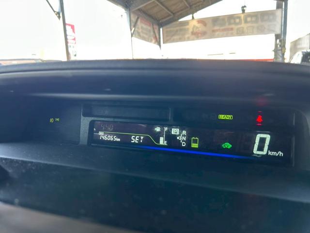 プリウスアルファ Ｓ　チューン　ブラック　１年保証付　純正ナビ　Ｂカメラ　ＴＶ　ＥＴＣ　１６ホイール　オートエアコン　スマートキー　プッシュスタート　電動格納ミラー　パワーウインドウ　ミュージックプレイヤー接続（20枚目）