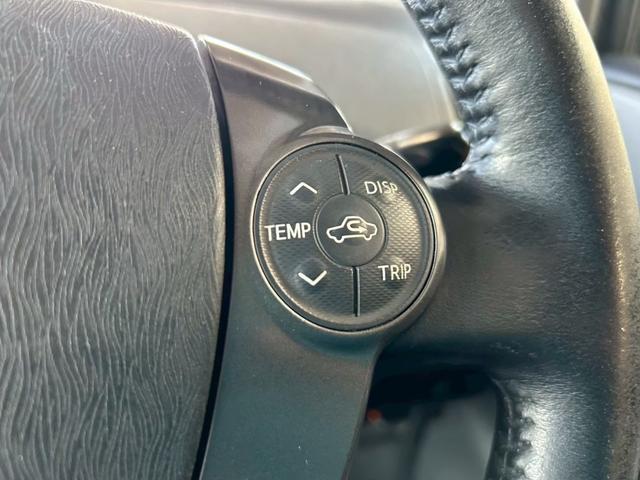 プリウスアルファ Ｓ　チューン　ブラック　１年保証付　純正ナビ　Ｂカメラ　ＴＶ　ＥＴＣ　１６ホイール　オートエアコン　スマートキー　プッシュスタート　電動格納ミラー　パワーウインドウ　ミュージックプレイヤー接続（22枚目）