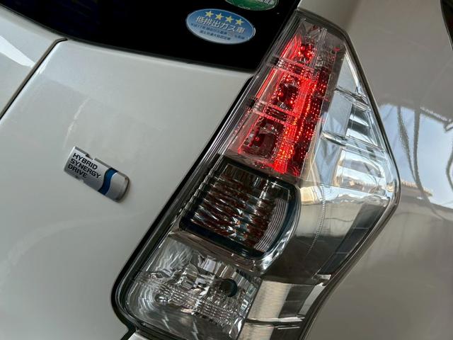 プリウスアルファ Ｓ　チューン　ブラック　１年保証付　純正ナビ　Ｂカメラ　ＴＶ　ＥＴＣ　１６ホイール　オートエアコン　スマートキー　プッシュスタート　電動格納ミラー　パワーウインドウ　ミュージックプレイヤー接続（44枚目）