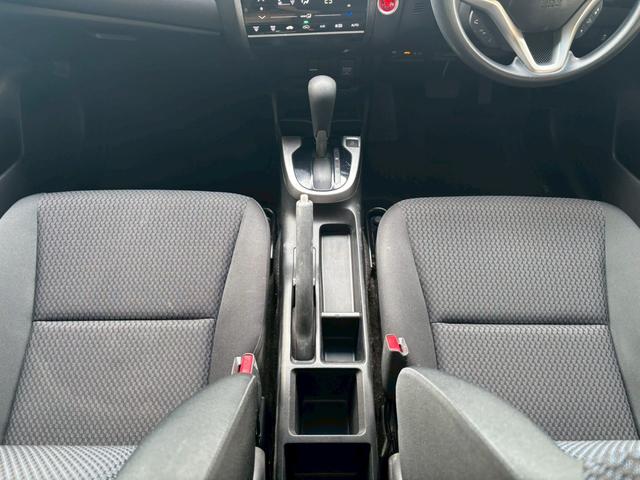 フィット 13G・Fパッケージ 1年保証 純正ナビ Bカメラ ETC BT プッシュスタート(22枚目)