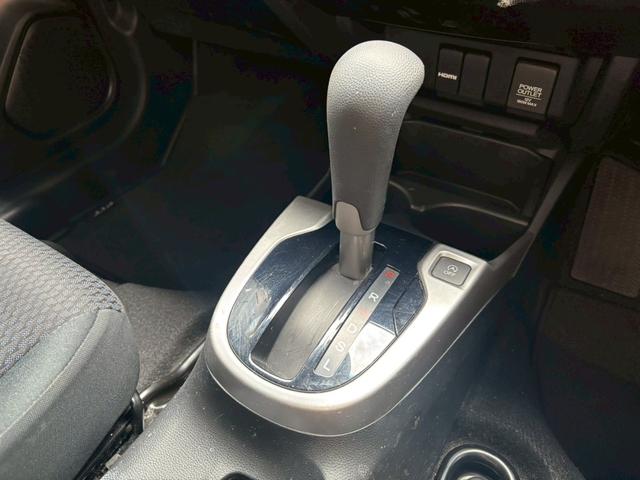 フィット 13G・Fパッケージ 1年保証 純正ナビ Bカメラ ETC BT プッシュスタート(32枚目)