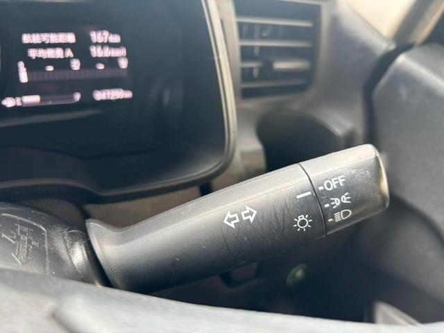 フィット 13G・Fパッケージ 1年保証 純正ナビ Bカメラ ETC BT プッシュスタート(39枚目)