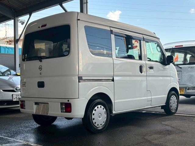 ＮＶ１００クリッパーバン ＧＸ４ＷＤ　１年保証　純正ナビ　Ｂカメラ　アームレスト　ハイルーフ　４ＷＤ（4枚目）