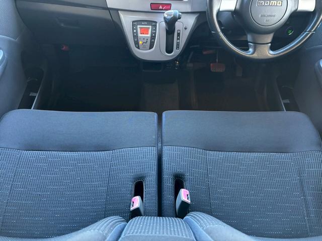 ムーヴ カスタム　ＲＳ　１年保証　社外ナビ　フルセグＴＶ　ＥＴＣ　純正１６インチアルミホイール　プッシュスタート　運転席シートリフター　プライバシーガラス　オートヘッドライト　ＭＯＭＯ製革巻きステアリング（13枚目）