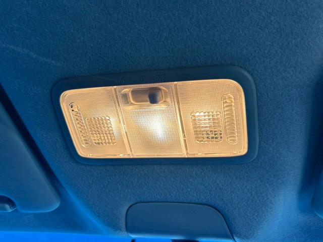 ムーヴ カスタム　ＲＳ　１年保証　社外ナビ　フルセグＴＶ　ＥＴＣ　純正１６インチアルミホイール　プッシュスタート　運転席シートリフター　プライバシーガラス　オートヘッドライト　ＭＯＭＯ製革巻きステアリング（36枚目）