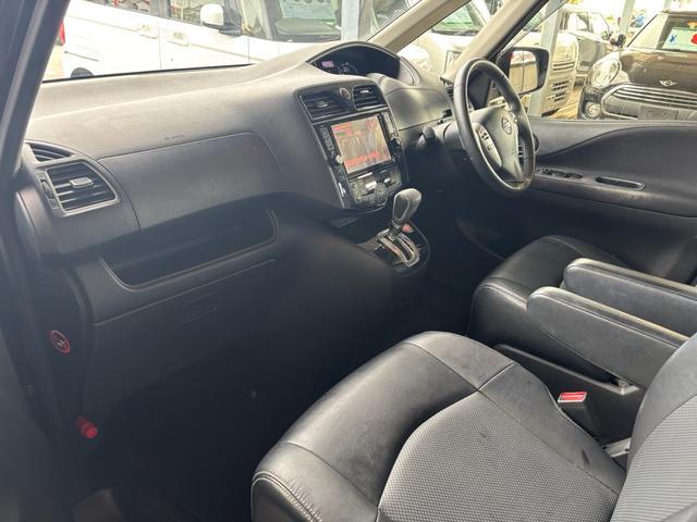 セレナ ハイウェイスター Vセレクション+セーフティ SHV 1年保証 純正8インチナビ アラウンドビューモニター フリップダウンモニター クルコン ETC フルセグ プッシュスタート シートヒーター 両側パワースライドドア(22枚目)