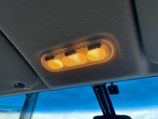 セレナ ハイウェイスター Vセレクション+セーフティ SHV 1年保証 純正8インチナビ アラウンドビューモニター フリップダウンモニター クルコン ETC フルセグ プッシュスタート シートヒーター 両側パワースライドドア(45枚目)