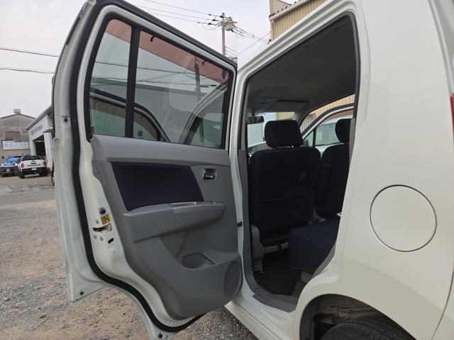 ワゴンR FXリミテッド FXリミテッド ETC ATキーレスエントリー ベンチシート フルフラット エアロ プッシュスタート ミラーウインカー エアコン パワーウィンドウ パワーステアリング ドアバイザー 盗難防止システム(28枚目)