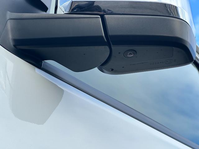 ハイエースバン スーパーＧＬ　ダークプライムＩＩ　ローダウン仕様／社外アルミホイール／ベッドキット付き／車中泊／カスタム車両／ガソリン車／両側スライドドア／シートカバー／パールホワイト車両（23枚目）