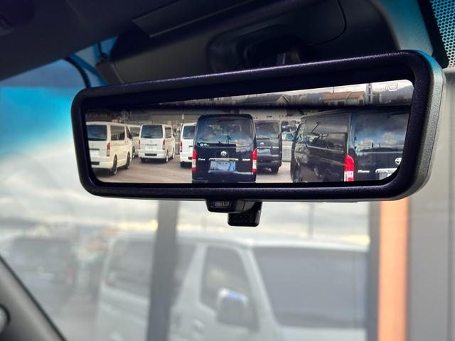 ハイエースバン スーパーＧＬ　ダークプライムＩＩ　ローダウン仕様／社外アルミホイール／ベッドキット付き／車中泊／カスタム車両／ガソリン車／両側スライドドア／シートカバー／パールホワイト車両（47枚目）